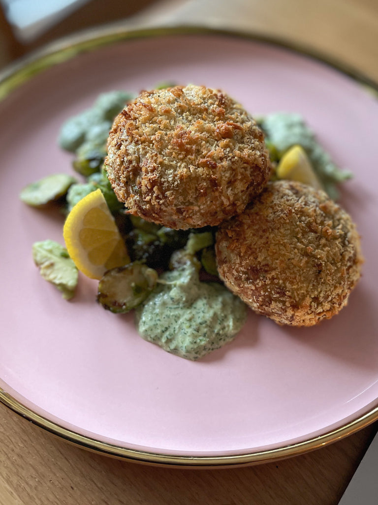 Haddock Fish Cakes with Green Chilli Sauce Dressing